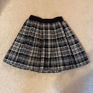 Black Pleated Plaid Skirt